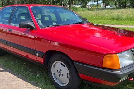 Audi 100 18.756 km 10.750 &euro; Borne 7623M