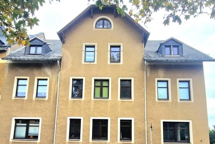 Schicke 3-Zimmer-Dachgeschoßwohnung in zentraler Lage von Stollberg!