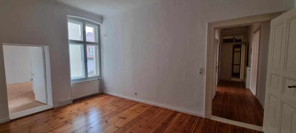 Etagenwohnung Neuruppin - 4 Zimmer, 120 m&sup2;, 1.080&euro; | Angebot:26190403