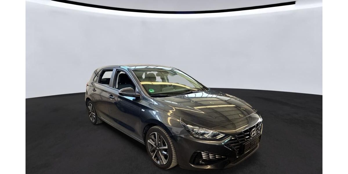 Hyundai i30 90.500 km 14.970 &euro; Helmstedt 38350