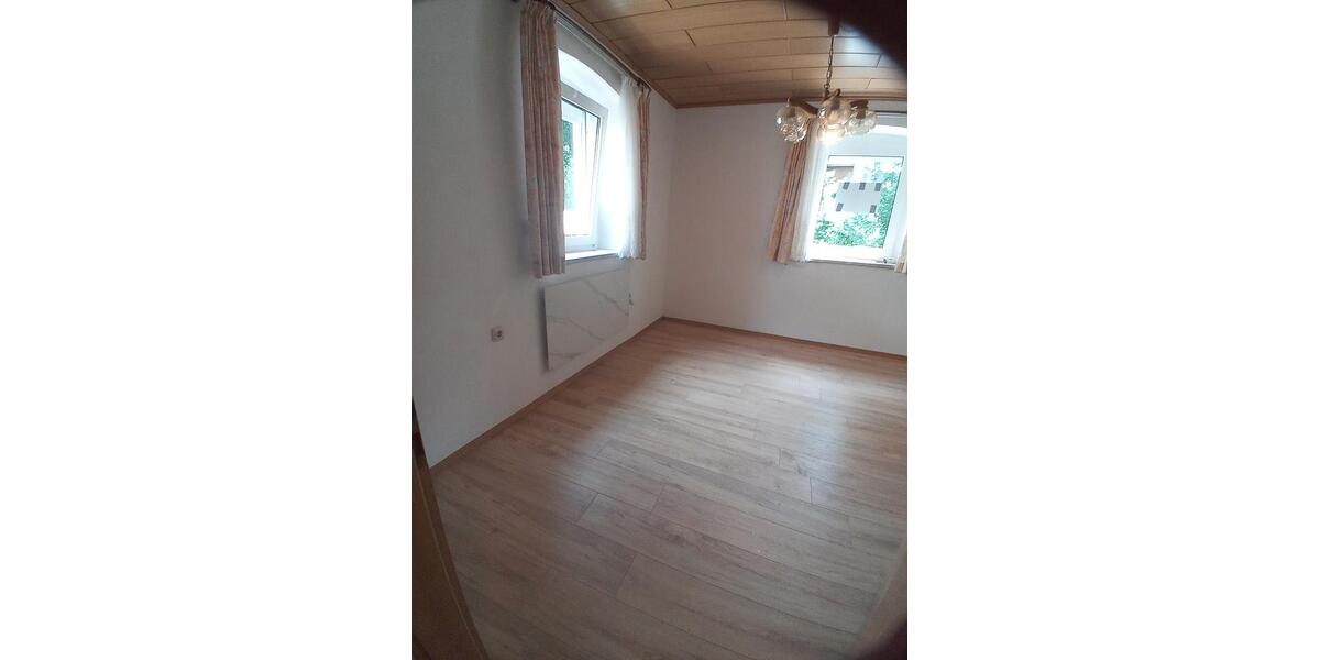 Etagenwohnung Warmensteinach - 2 Zimmer, 52 m&sup2;, 360&euro; | Angebot:26420381