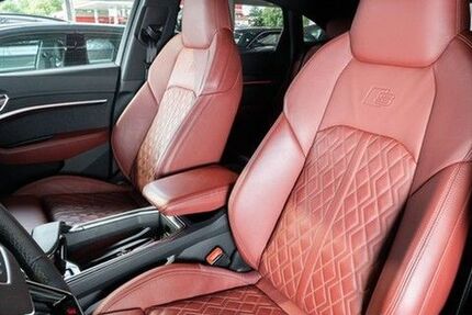 Audi e-tron 30.142 km 50.448 € Bramsche 49565