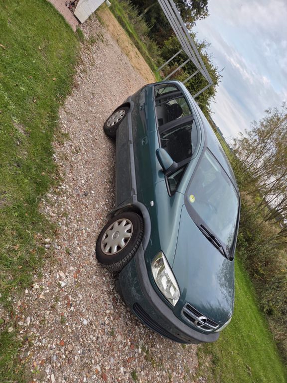 Opel Zafira 207.000 km 1.400 € Neufeld 25724