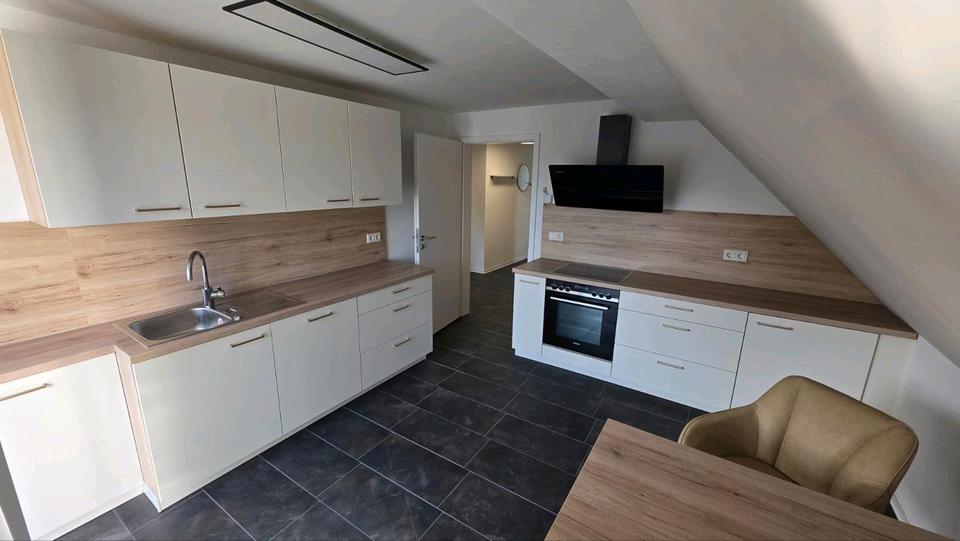 Dachgeschoßwohnung Burbach - 2 Zimmer, 76 m&sup2;, 900&euro; | Angebot:26305511