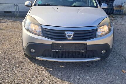 Dacia Sandero 150.000 km 2.750 &euro; Dortmund 44309
