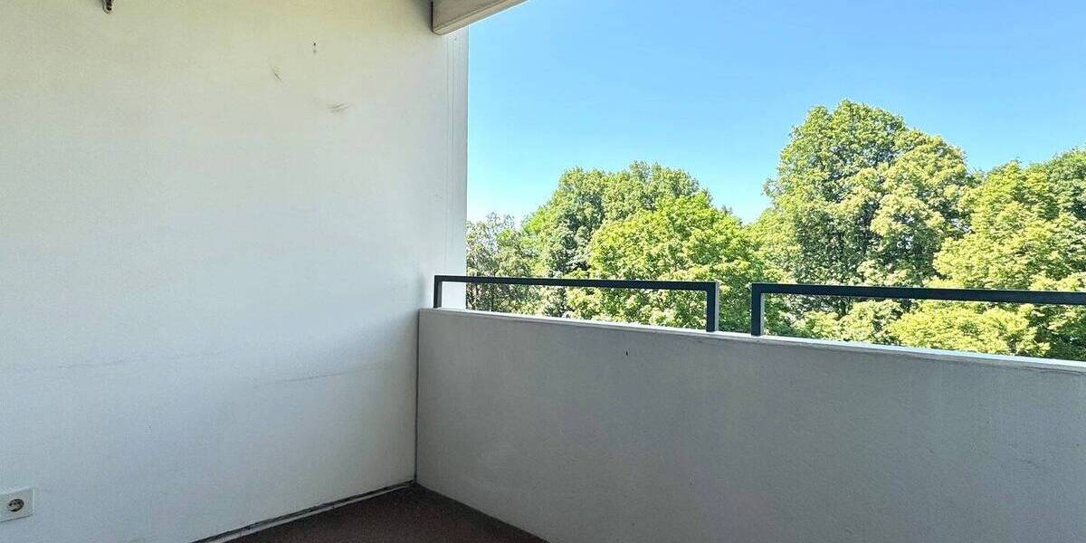 Etagenwohnung Sindelfingen Nord - 3 Zimmer, 86 m&sup2;, 225.000&euro; | Angebot:26844049