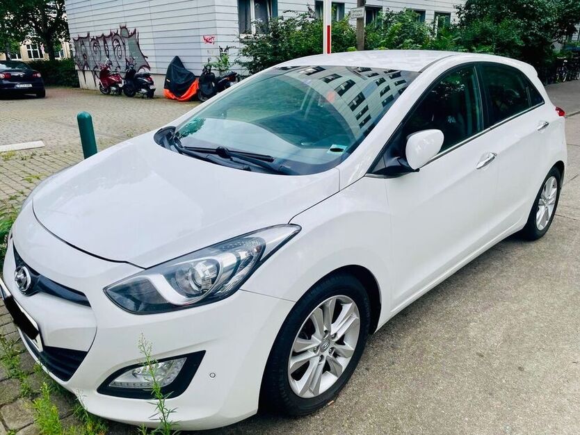 i30