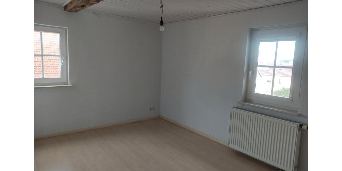 Etagenwohnung Burkardroth - 4 Zimmer, 89 m&sup2;, 550&euro; | Angebot:24465468