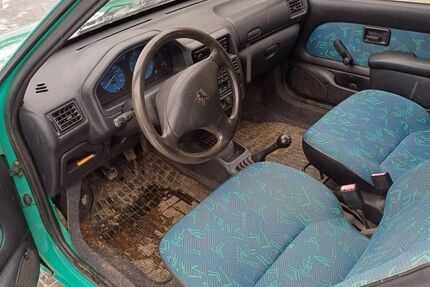 Peugeot 106 65.300 km 750 &euro; Tromlitz 99444