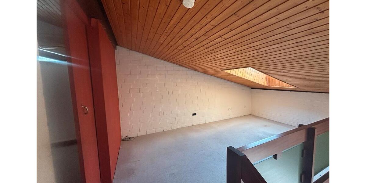 Maisonettenwohnung Nienburg (Weser) - 4 Zimmer, 130 m&sup2;, 1.000&euro; | Angebot:24495072