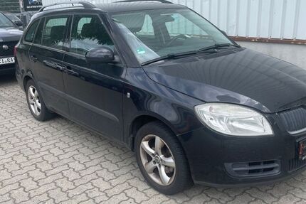 Skoda Fabia 223.000 km 999 &euro; Kiel 24113