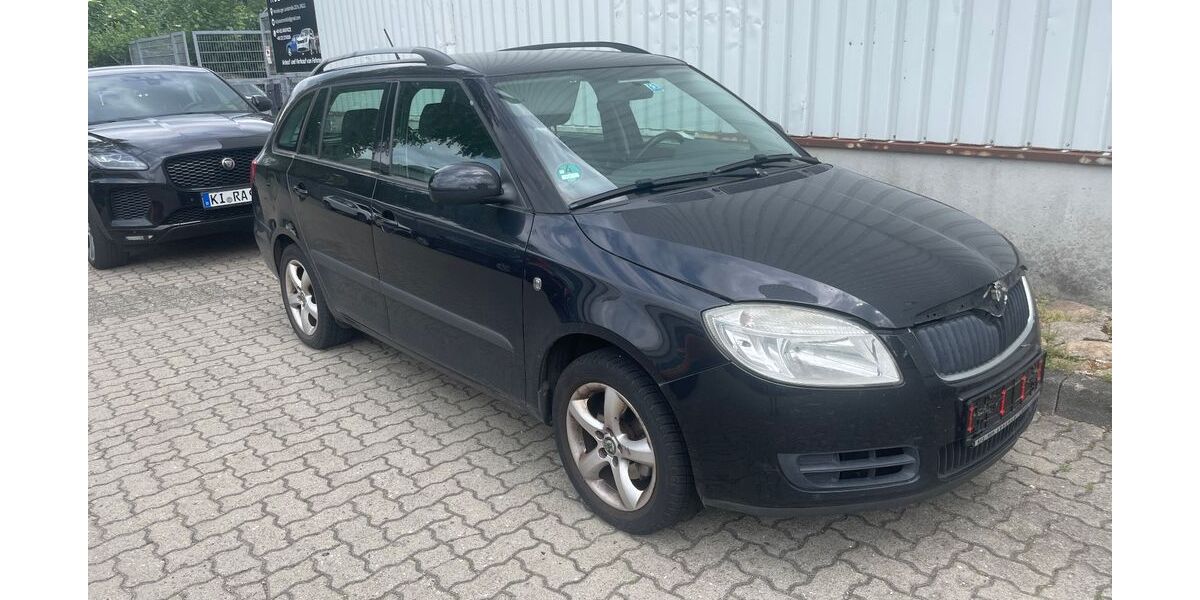 Skoda Fabia 223.000 km 999 &euro; Kiel 24113