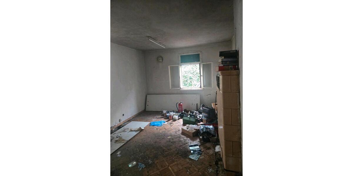 Einfamilienhaus Netzschkau - 5 Zimmer, 100 m&sup2;, 39.600&euro; | Angebot:27122742