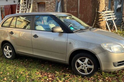 Skoda Fabia 139.437 km 3.500 &euro; Hamburg 22529