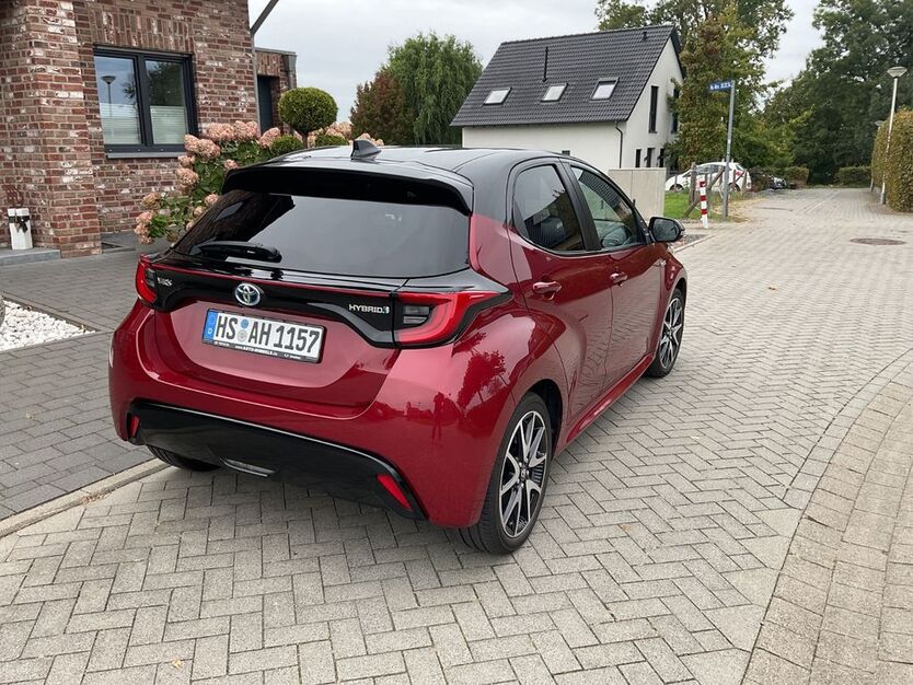 Toyota Yaris 14.850 km 19.900 € Waldfeucht 52525