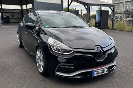 Renault Clio 97.200 km 14.999 &euro; Bonn 53121