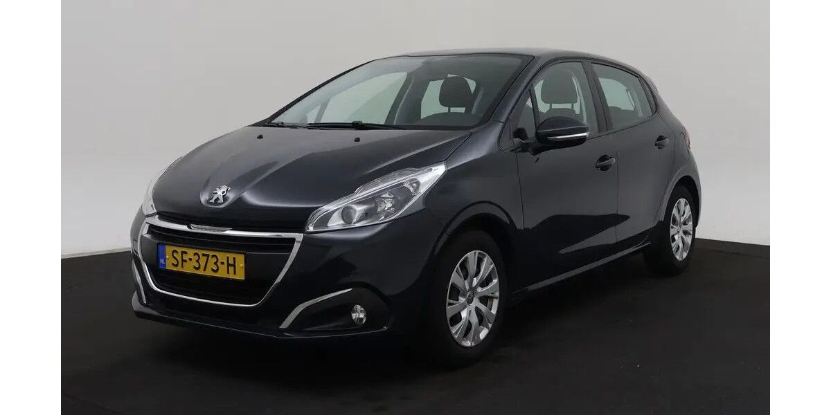 Peugeot 208 173.714 km 4.701 &euro; Laar Eschebrügge 49824