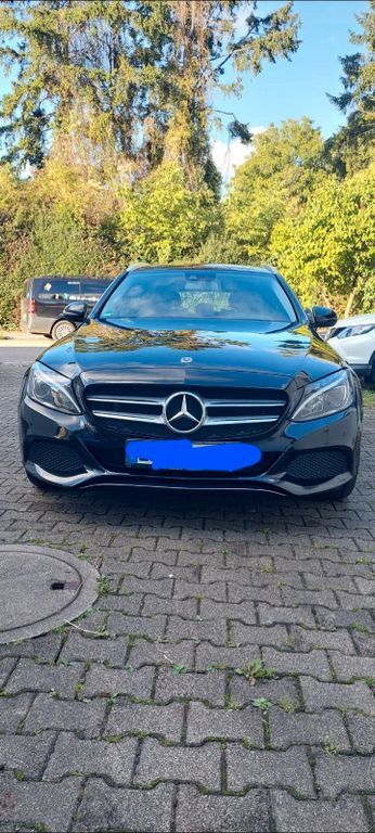 Mercedes-Benz 220 165.200 km 14.300 € Weilheim an der Teck 73235