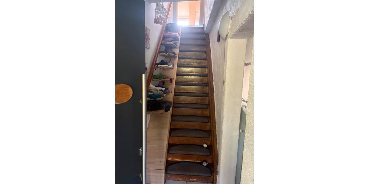 Einfamilienhaus Sulzbach (Saar) - 6 Zimmer, 174 m&sup2;, 210.000&euro; | Angebot:27117403
