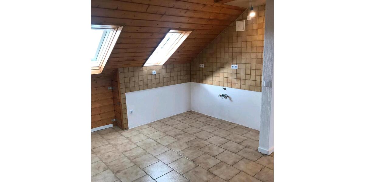 Dachgeschoßwohnung Bischofsheim - 2 Zimmer, 55 m&sup2;, 185.000&euro; | Angebot:26121507