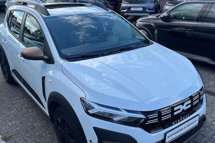 Dacia Sandero 19.000 km 18.900 &euro; Paderborn 33100