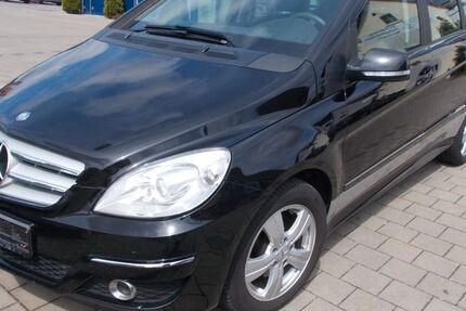 Mercedes-Benz B 180 149.214 km 4.990 &euro; Kitzingen 97318