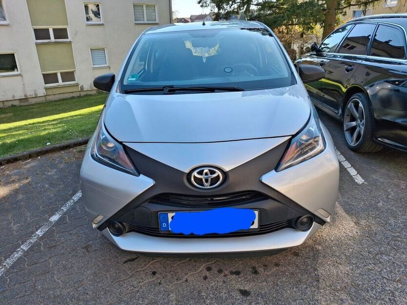 Aygo (X)