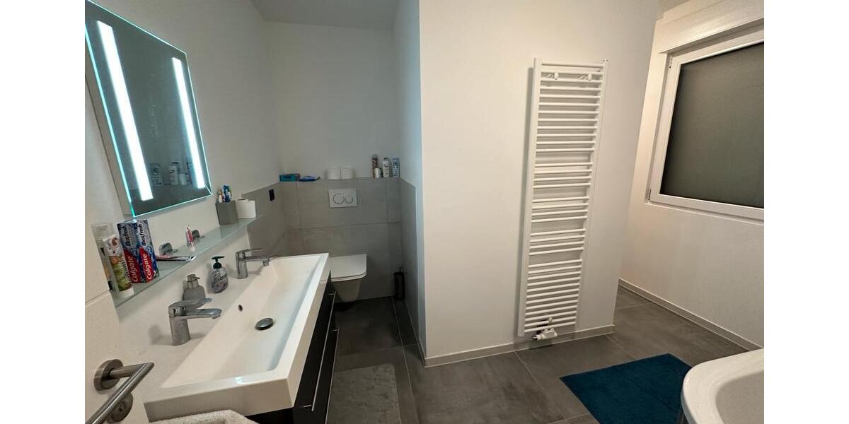 Einfamilienhaus Rodgau - 4 Zimmer, 170 m&sup2;, 1.690&euro; | Angebot:25479982