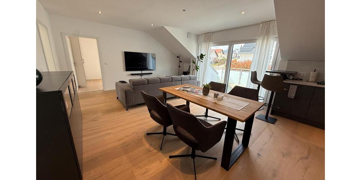 Dachgeschoßwohnung Sinsheim - 3 Zimmer, 87 m&sup2;, 419.000&euro; | Angebot:26004143