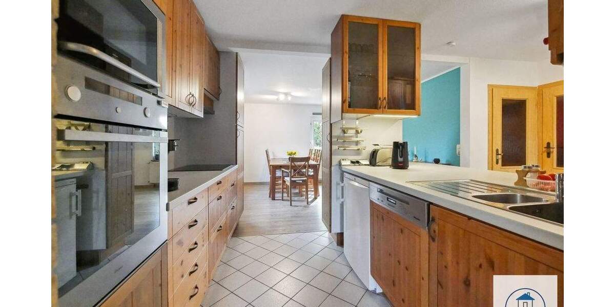 +DD: Romantische 5-R-DHH im Landhausstil + Nebenhaus zu vermieten! Garage + Garten mit Pool & Sauna+ 6 zimmer