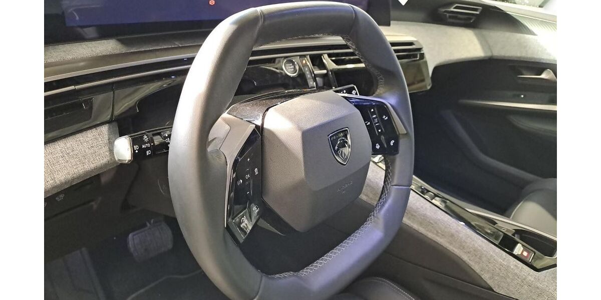 Peugeot 5008 17.820 km 29.999 &euro; Röthenbach a. d. Pegnitz 90552