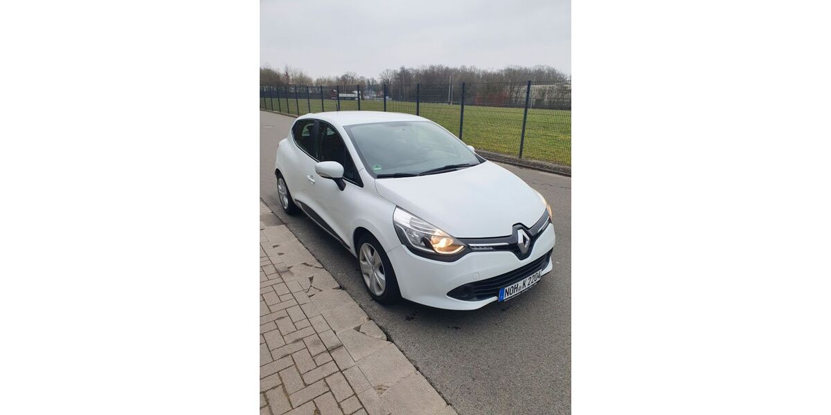 Renault Clio 101.500 km 5.500 &euro; Hardingen 49843