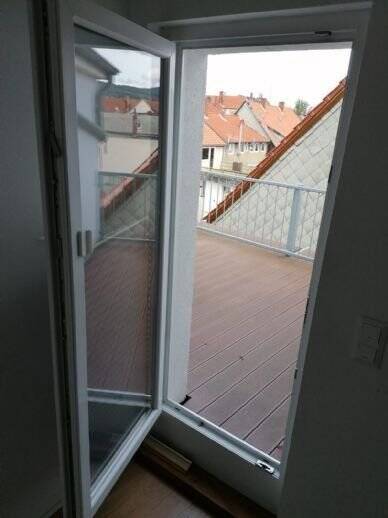 **4-Zimmer Dachgeschoss Wohnung im Zentrum mit großer Dachterrasse**