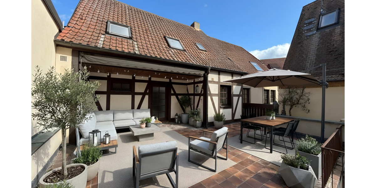 Mehrfamilienhaus, Wohnhaus Volkach - 6 Zimmer, 210 m&sup2;, 629.000&euro; | Angebot:26258554