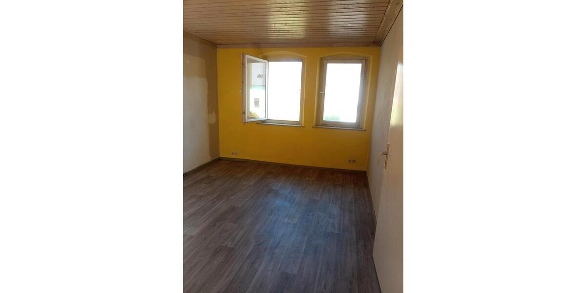 Einfamilienhaus Arzberg - 4 Zimmer, 125 m&sup2;, 129.000&euro; | Angebot:26413249