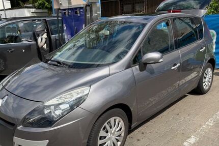 Renault Scenic 114.000 km 6.499 &euro; Stuttgart 70376