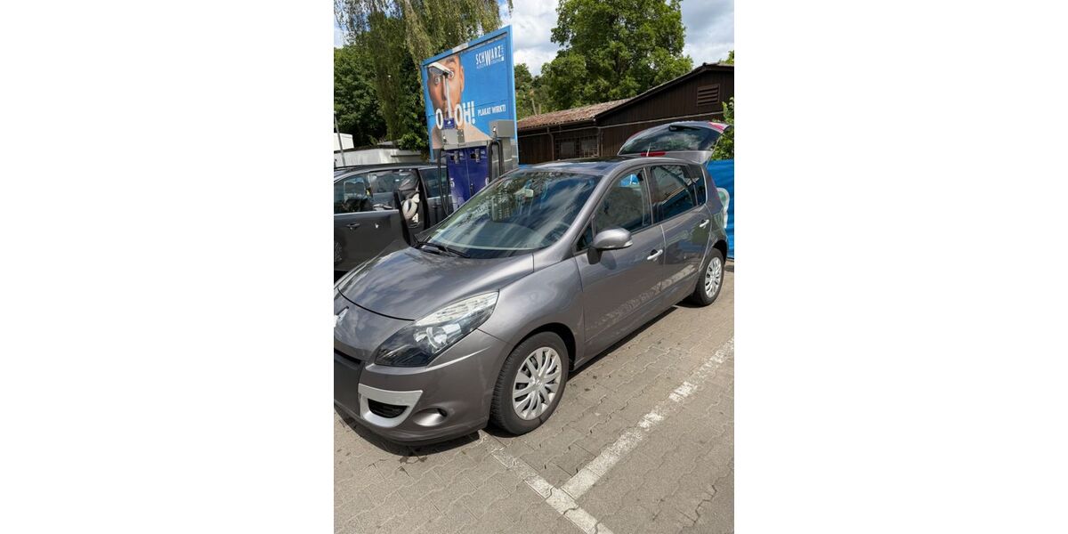 Renault Scenic 114.000 km 6.499 &euro; Stuttgart 70376