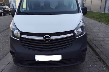 Opel Vivaro 98.655 km 9.400 &euro; Wiesbaden 65205