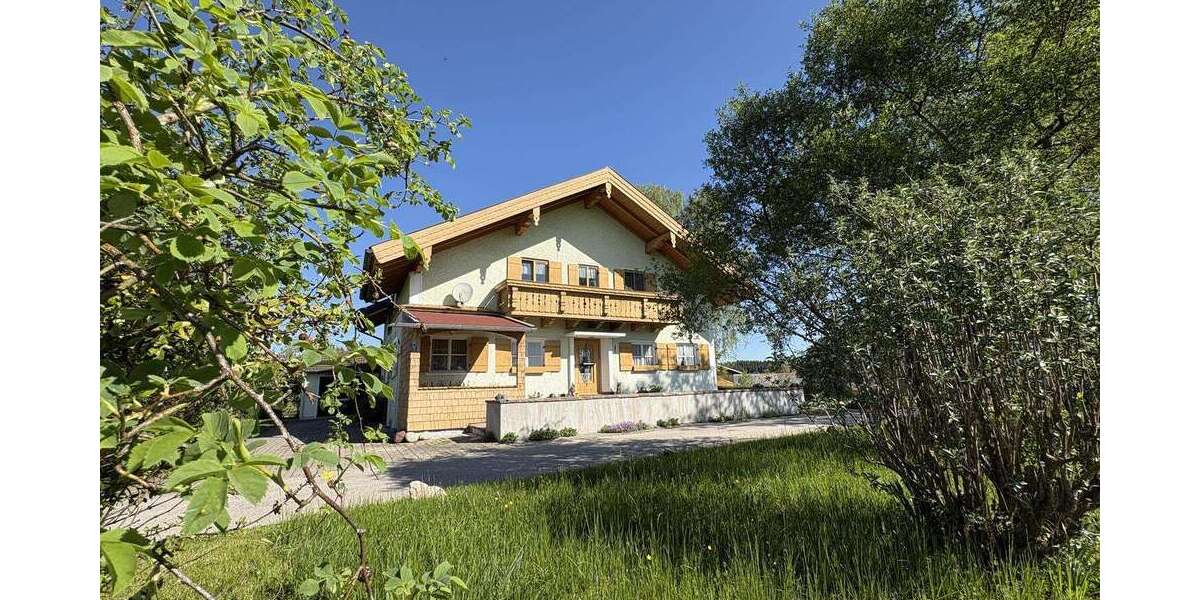 Einfamilienhaus Kirchanschöring - 8 Zimmer, 210 m&sup2;, 750.000&euro; | Angebot:25926415