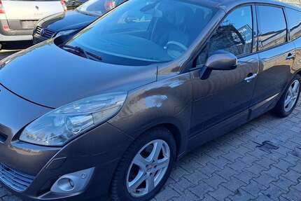 Renault Scenic 333.000 km 2.690 &euro; Darmstadt 64291