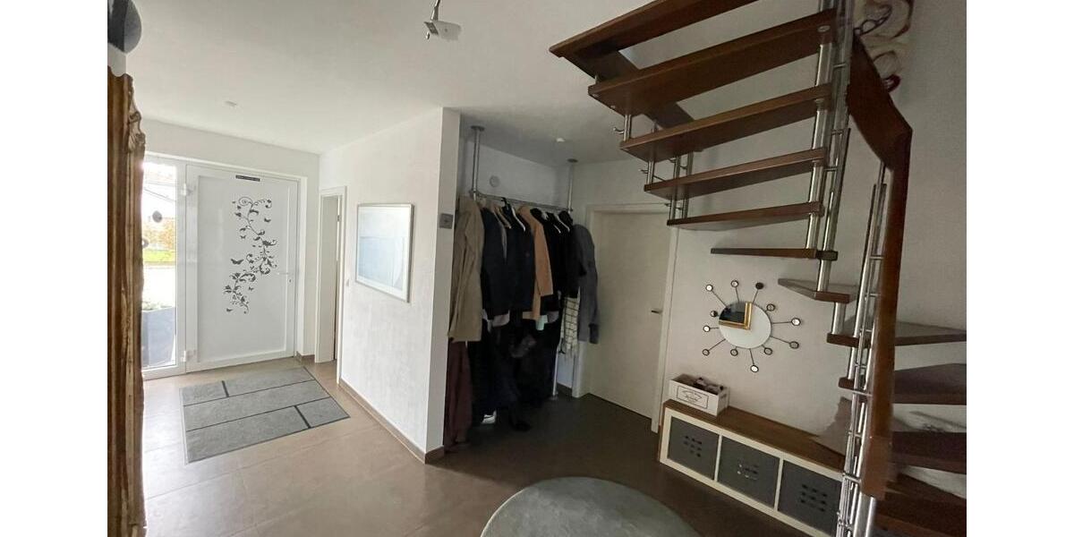 Einfamilienhaus Schwülper - 7 Zimmer, 197 m&sup2;, 749.000&euro; | Angebot:24685418
