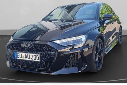 Audi RS3 7.852 km 64.990 € Euskirchen 53879