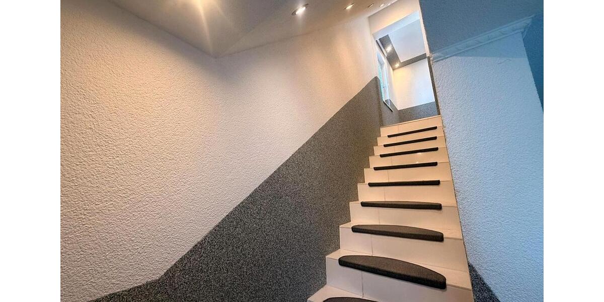 Einfamilienhaus Eschershausen - 7 Zimmer, 160 m&sup2;, 1.500&euro; | Angebot:26302712