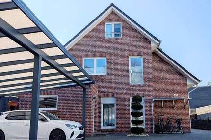 Modernes MFH mit 4 Wohneinheiten, überdachtem Carport und Eigentumsgrundstück 1 zimmer