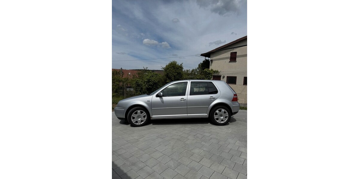 VW Golf IV 175.000 km 3.490 € Althengstett 75382