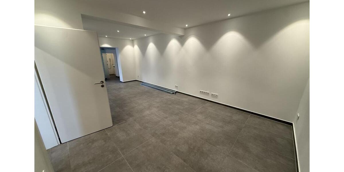 Einfamilienhaus Kerpen - 10 Zimmer, 245 m&sup2;, 3.000&euro; | Angebot:24689121