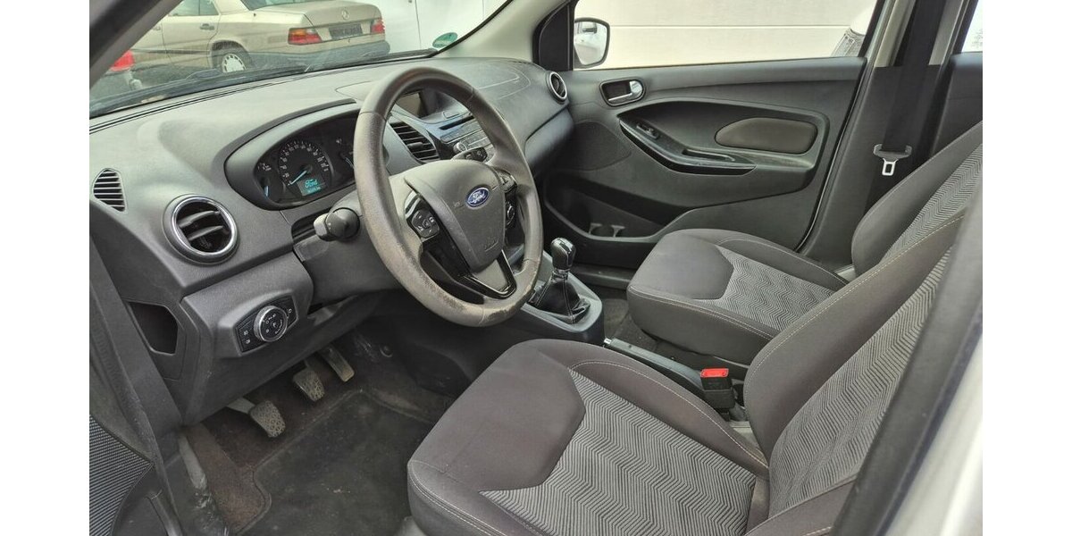 Ford Ka+ Cool & Sound, Klima 65.627 km 7.290 &euro; Rodgau 63110