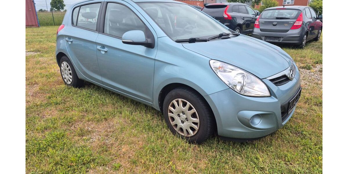 Hyundai i20 72.000 km 3.750 &euro; Ribnitz-Damgarten 18311