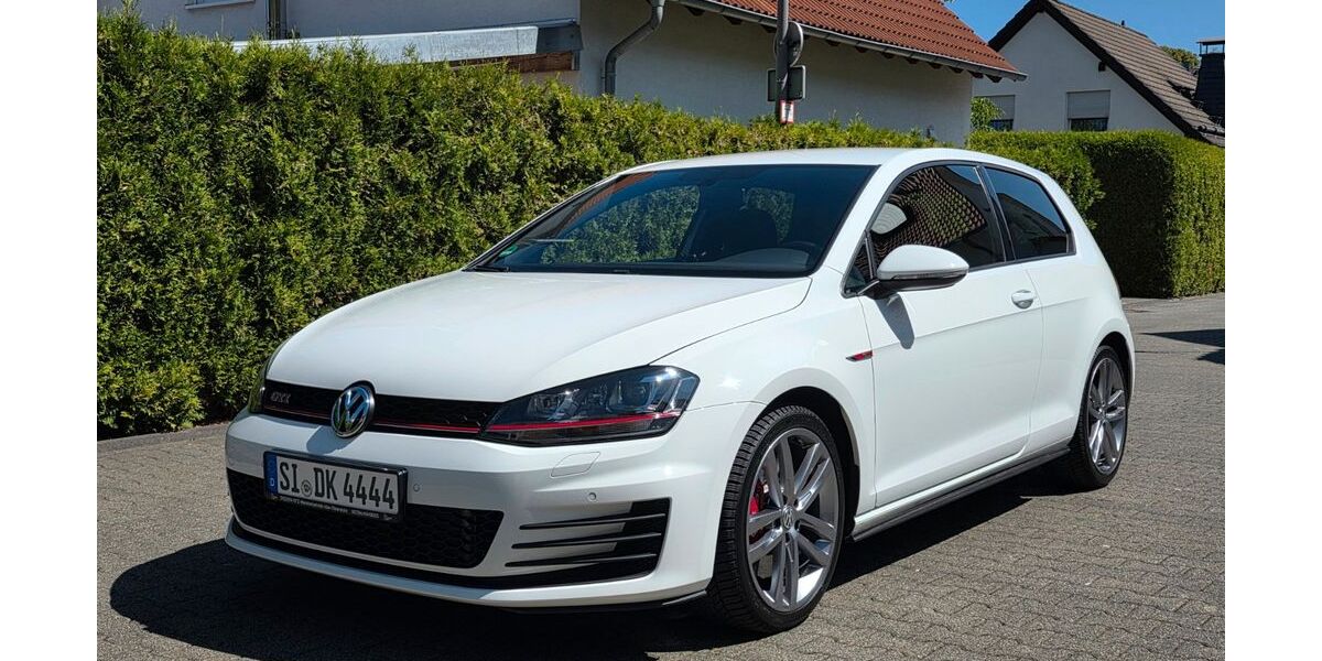 VW Golf 123.826 km 13.900 &euro; Netphen 57250