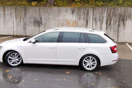 Skoda Octavia 111.000 km 11.990 € Olbernhau 09526